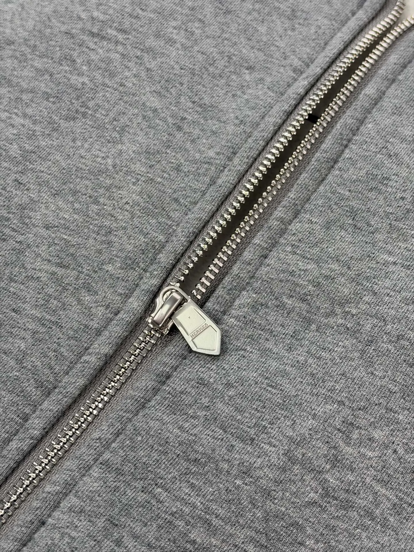 Herme*/ ，Black White ， ，Silver ， Size：S/M/L/XL